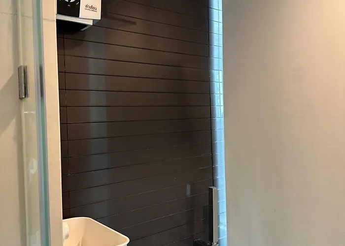 Appartamento Condo, 3-min Walk To Bts, Sky Pool, Gym, Wifi, Self Check-in At Pickup Point Bangkok