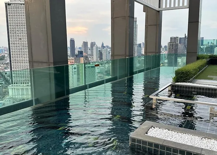 Condo, 3-min Walk To Bts, Sky Pool, Gym, Wifi, Self Check-in At Pickup Point * Bangkok