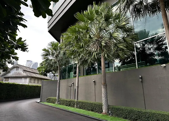Condo, 3-min Walk To Bts, Sky Pool, Gym, Wifi, Self Check-in At Pickup Point Appartamento