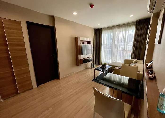 Condo, 3-min Walk To Bts, Sky Pool, Gym, Wifi, Self Check-in At Pickup Point Appartamento *