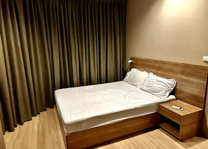 Condo, 3-min Walk To Bts, Sky Pool, Gym, Wifi, Self Check-in At Pickup Point Appartamento *