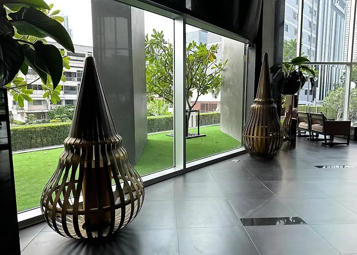 Appartamento Condo, 3-min Walk To Bts, Sky Pool, Gym, Wifi, Self Check-in At Pickup Point Bangkok