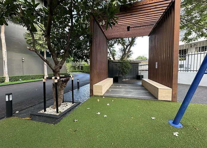 Appartamento Condo, 3-min Walk To Bts, Sky Pool, Gym, Wifi, Self Check-in At Pickup Point Bangkok
